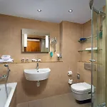 Ξενοδοχείο Limerick Strand Hotel 4*