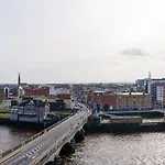 Ξενοδοχείο Limerick Strand Hotel 4*