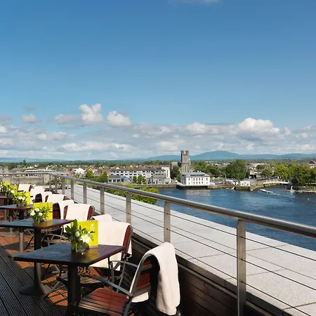 Limerick Strand Hotel Лимерик