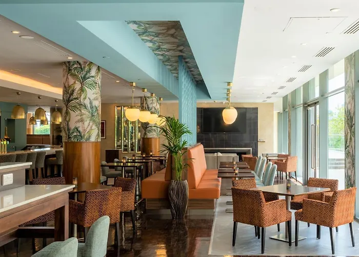 Отель Limerick Strand Hotel 4*