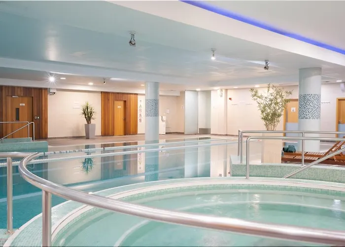 Отель Limerick Strand Hotel 4*