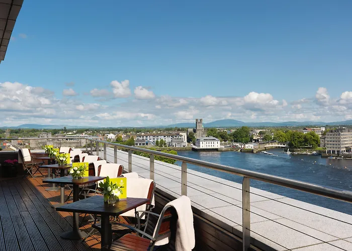 Limerick Strand Hotel Лимерик